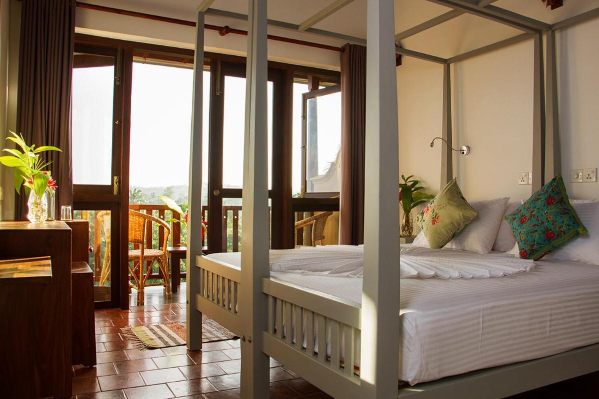 Sri Yoga Shala Bed and Breakfast Unawatuna Exterior foto